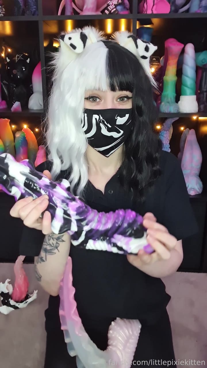 Gorgeous Addictive Little Pixie Kitten pussy reveal Hot