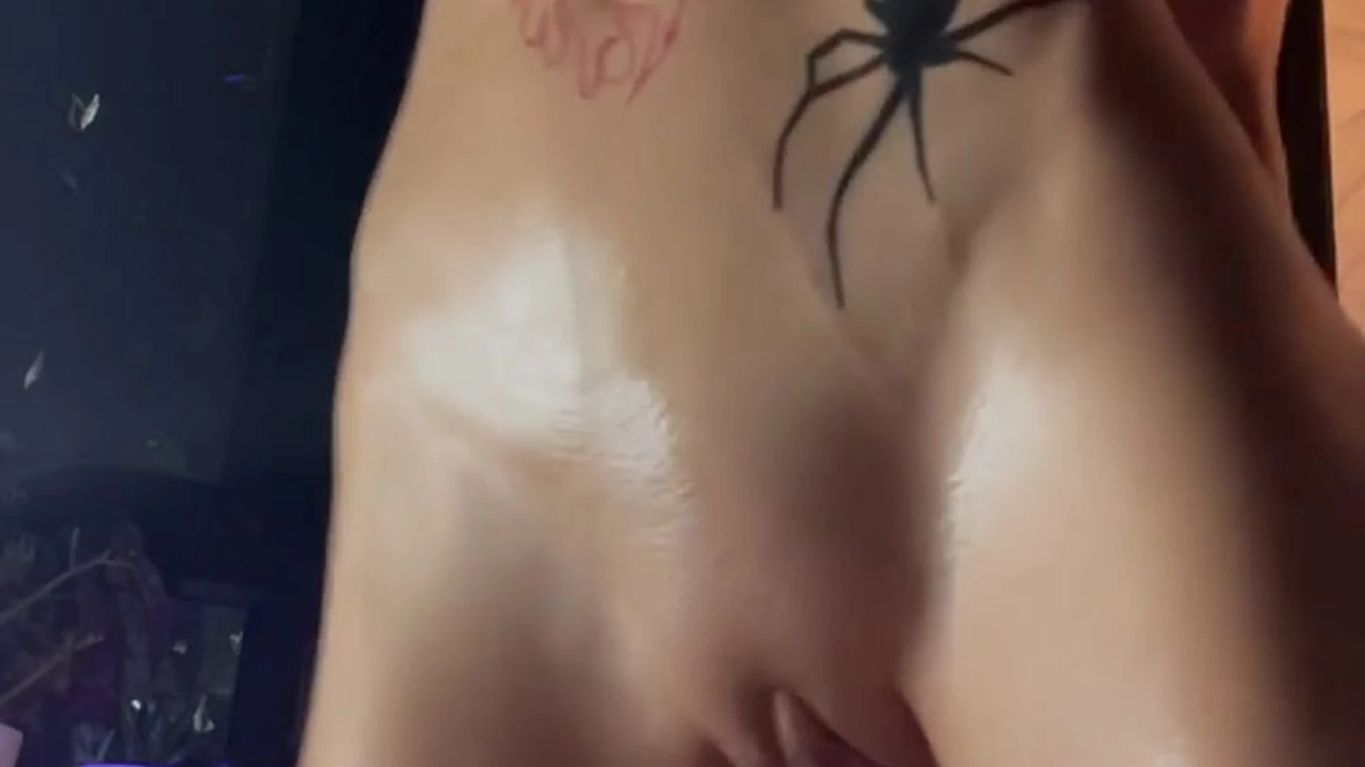 e-girl Baddie Submissive Ellexxaurus nude porn leak