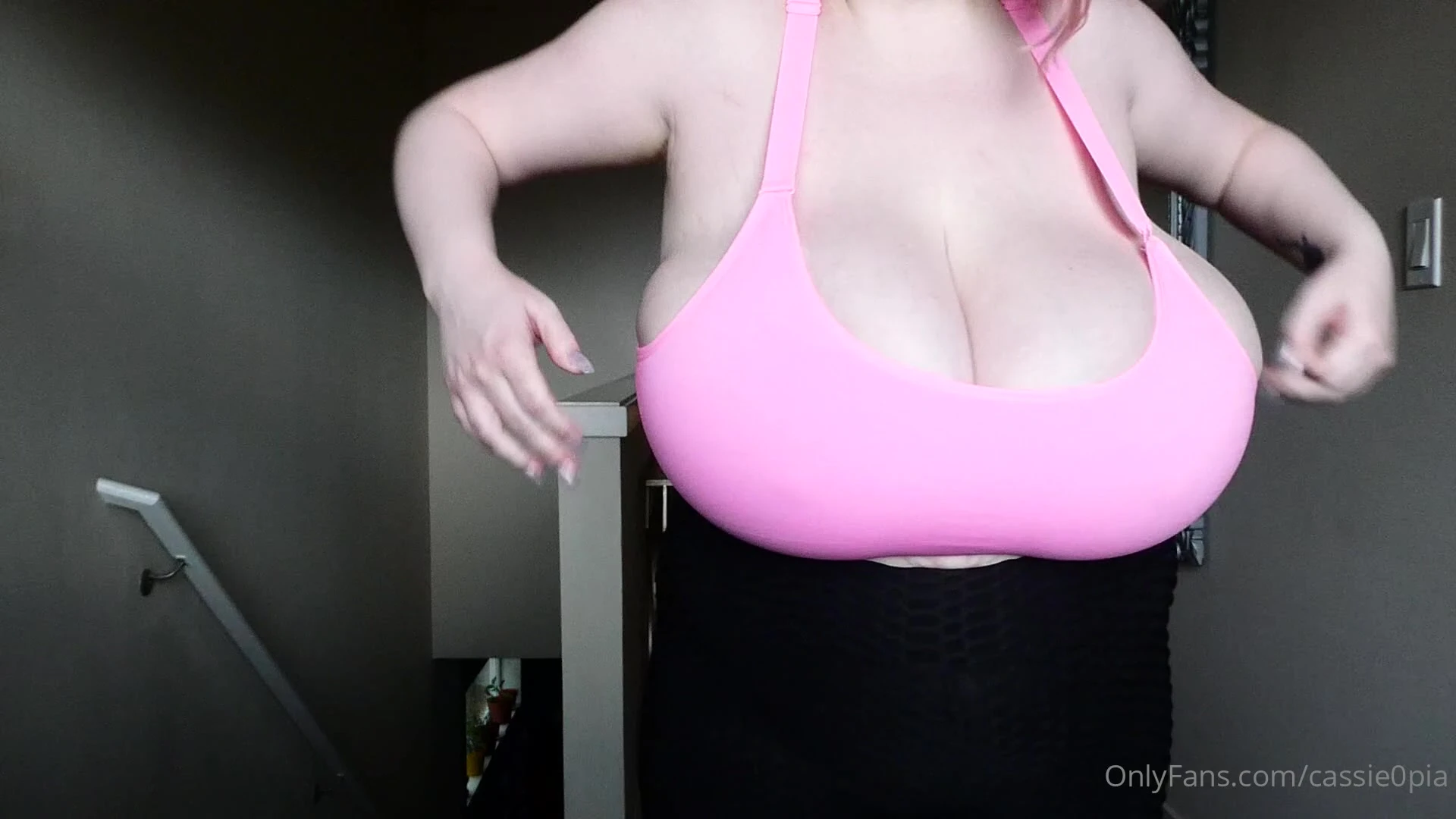 Sensational horny Gamer girl Cassie Opia Onlyfans Leaks Exclusive full vid