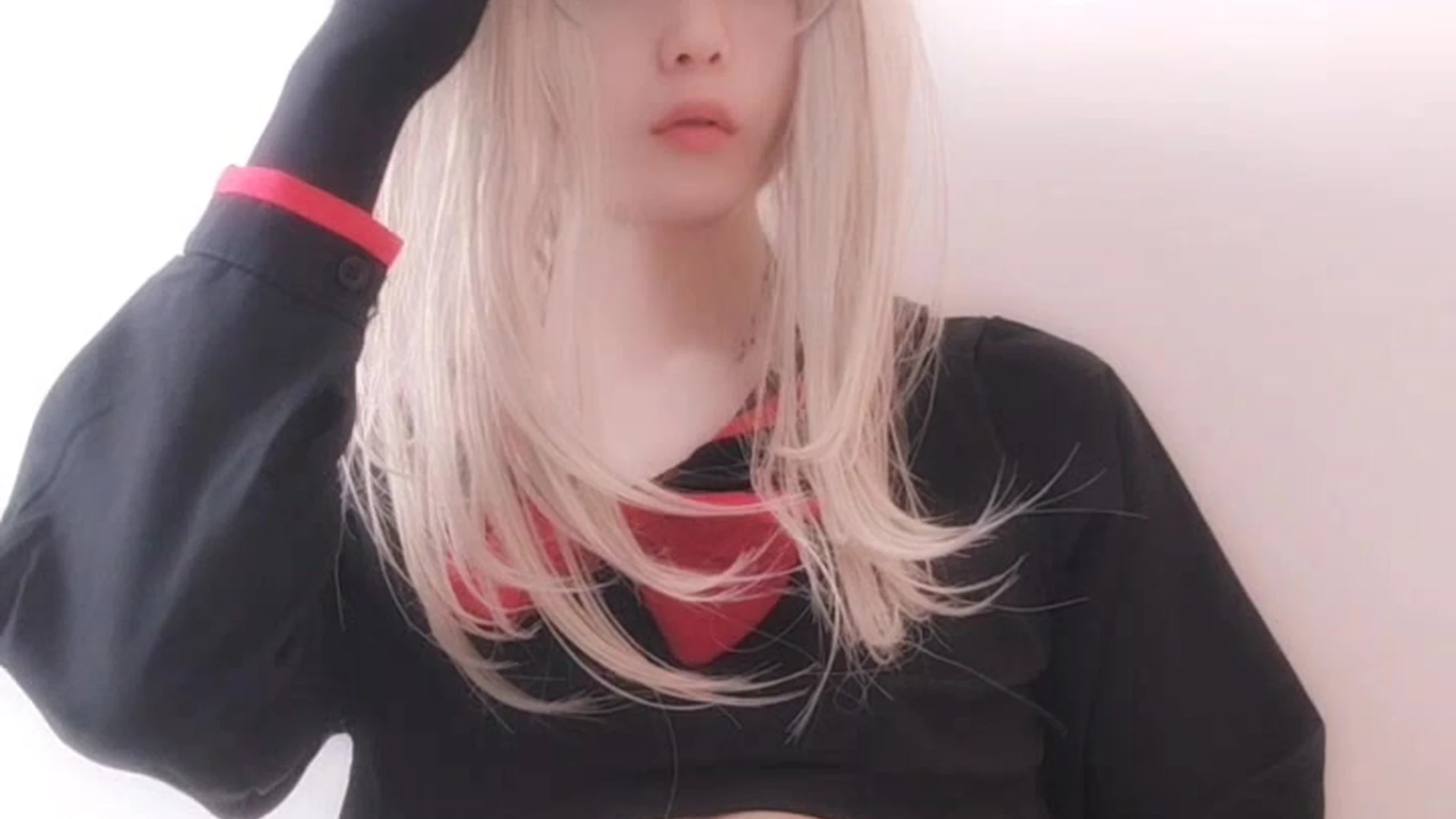 Shemale Ywzzz nude leak
