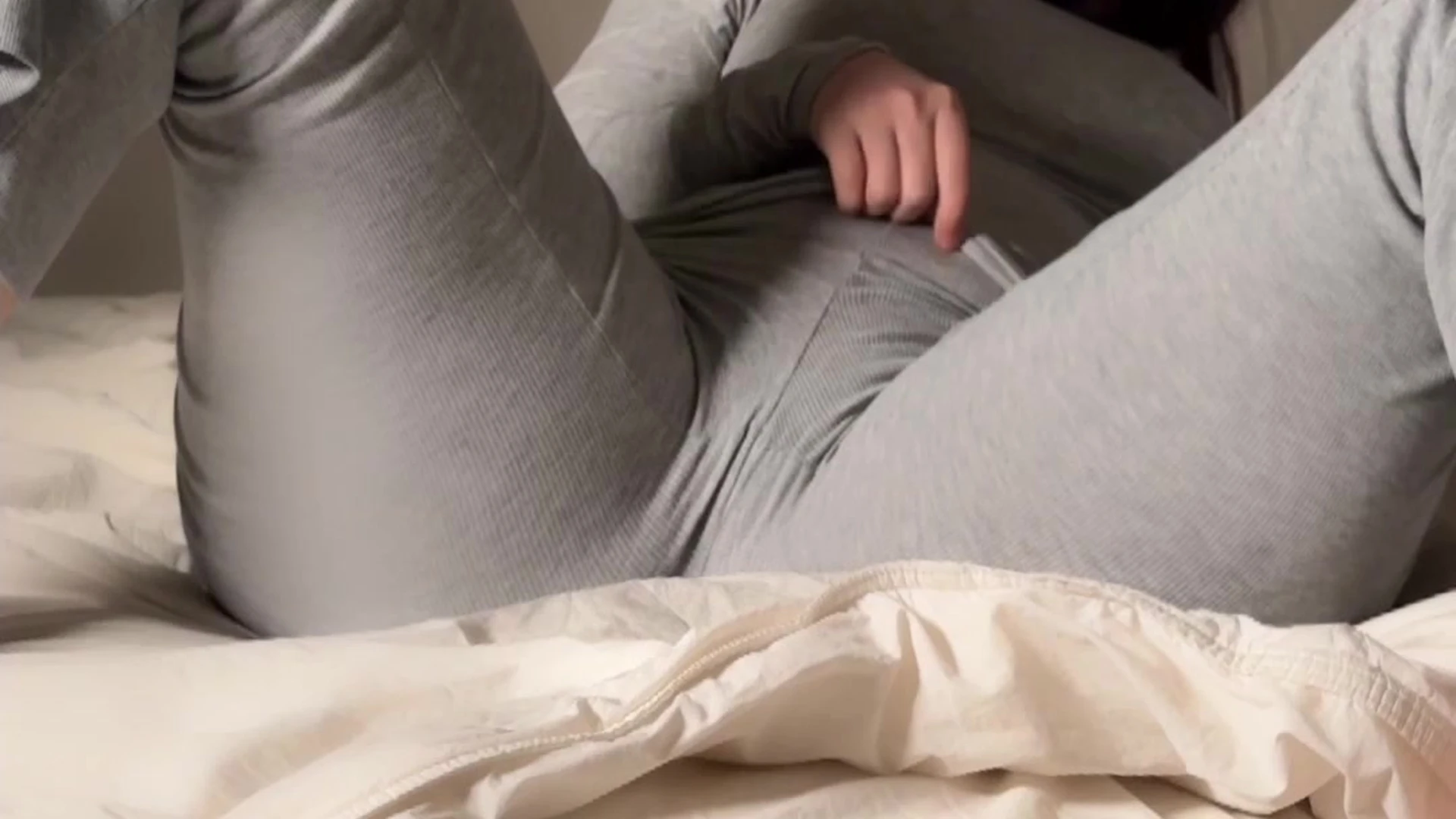 Fake hips Xxapple pussy reveal Exclusive full video