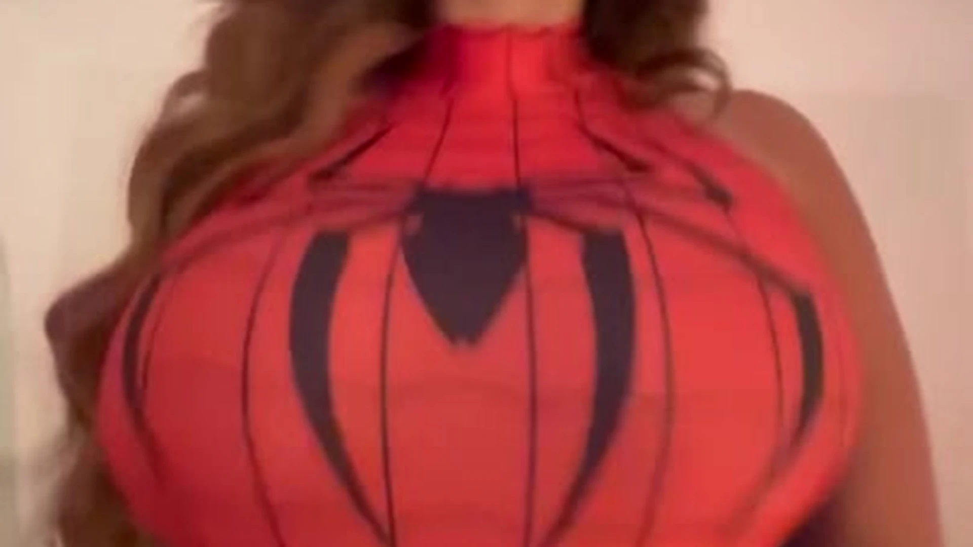 Exotic Salome Larrea Munoz streamer free vid