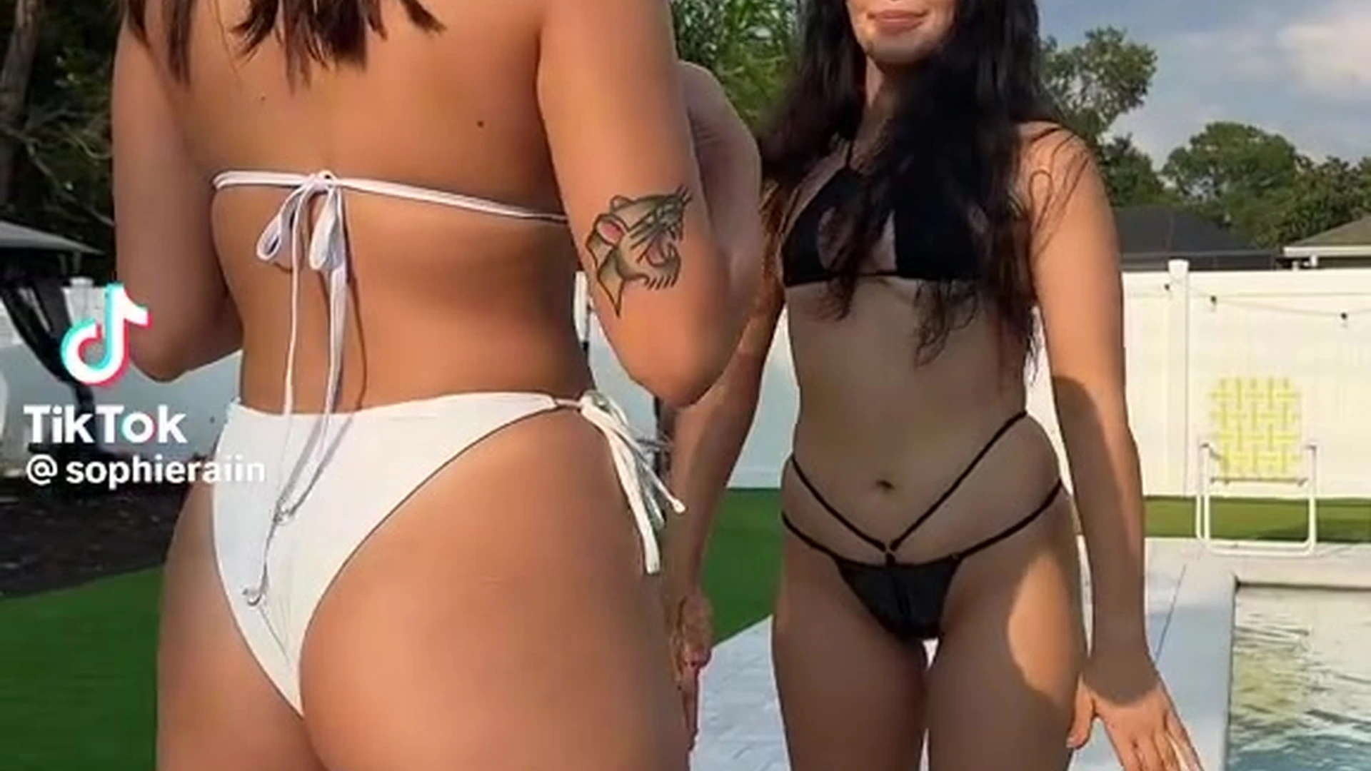 Erotic HOT Brunette Sophie Rain leaks free vid