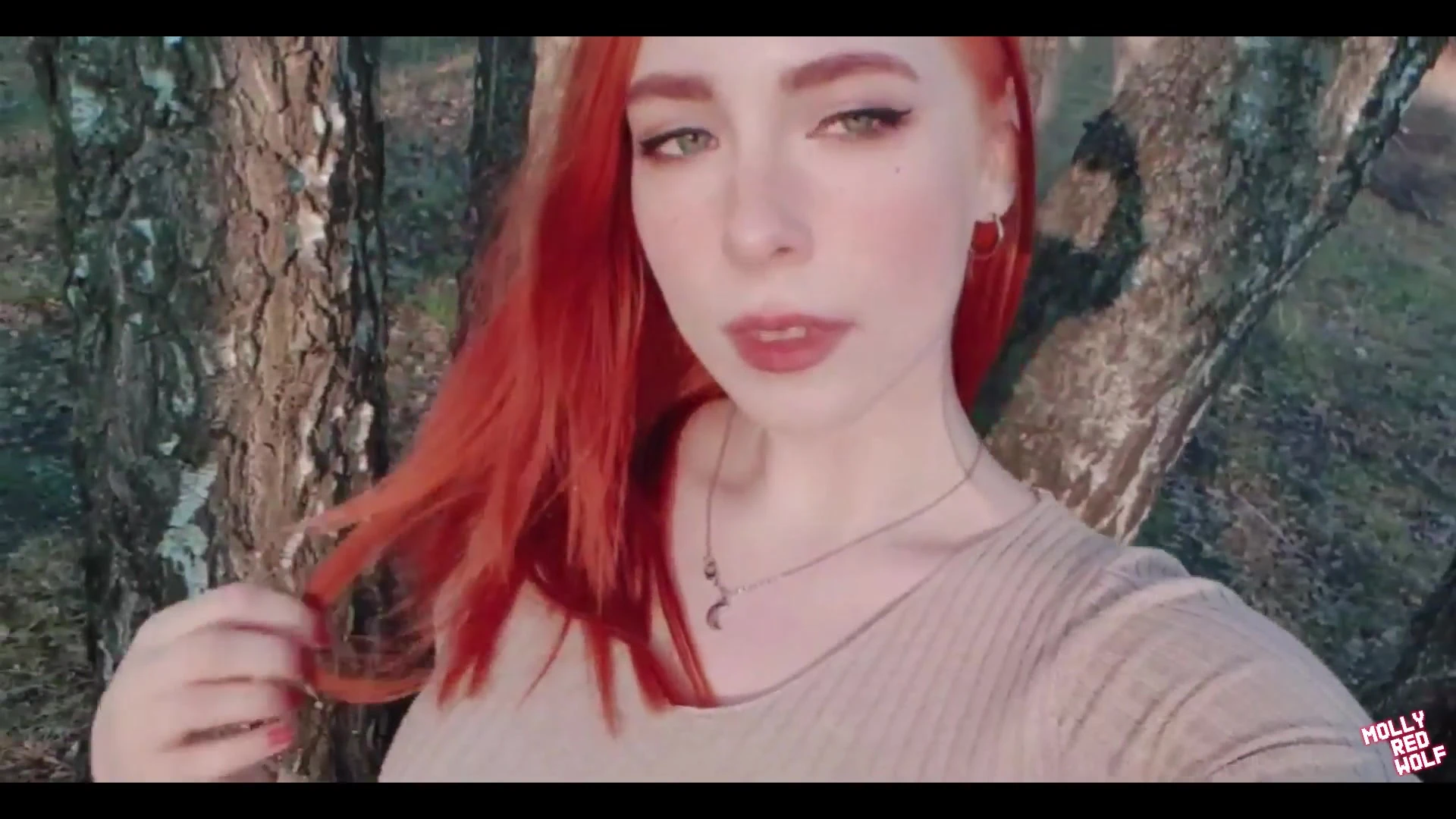 Stunning Nympho Russian Molly Red Wolf nude Exposed